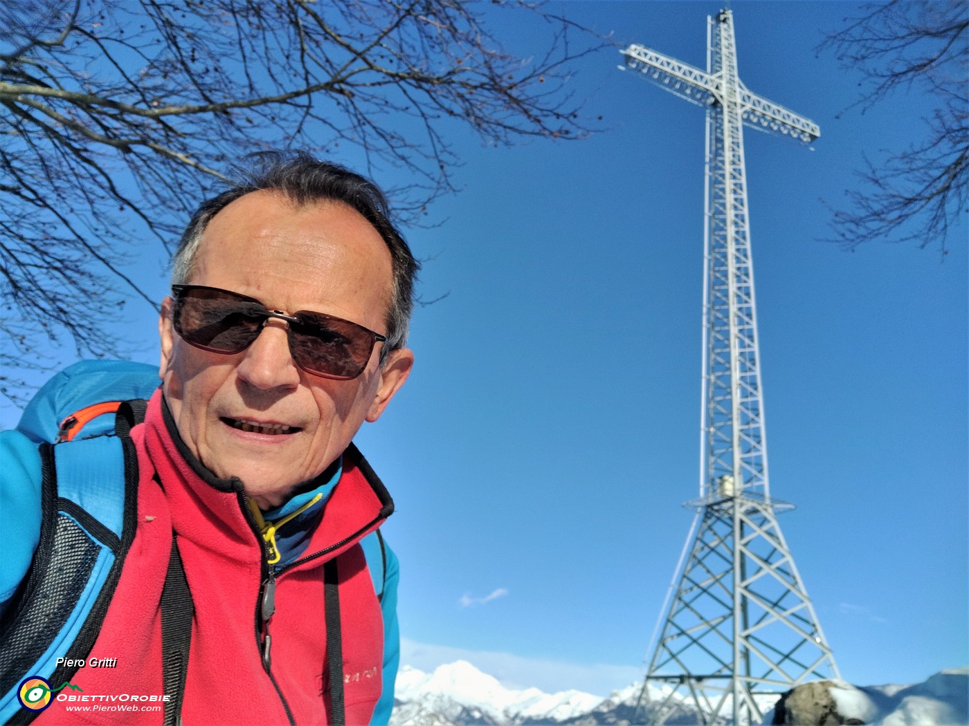 57 Alla croce di vetta del Monte Zucco (1232 m).jpg
